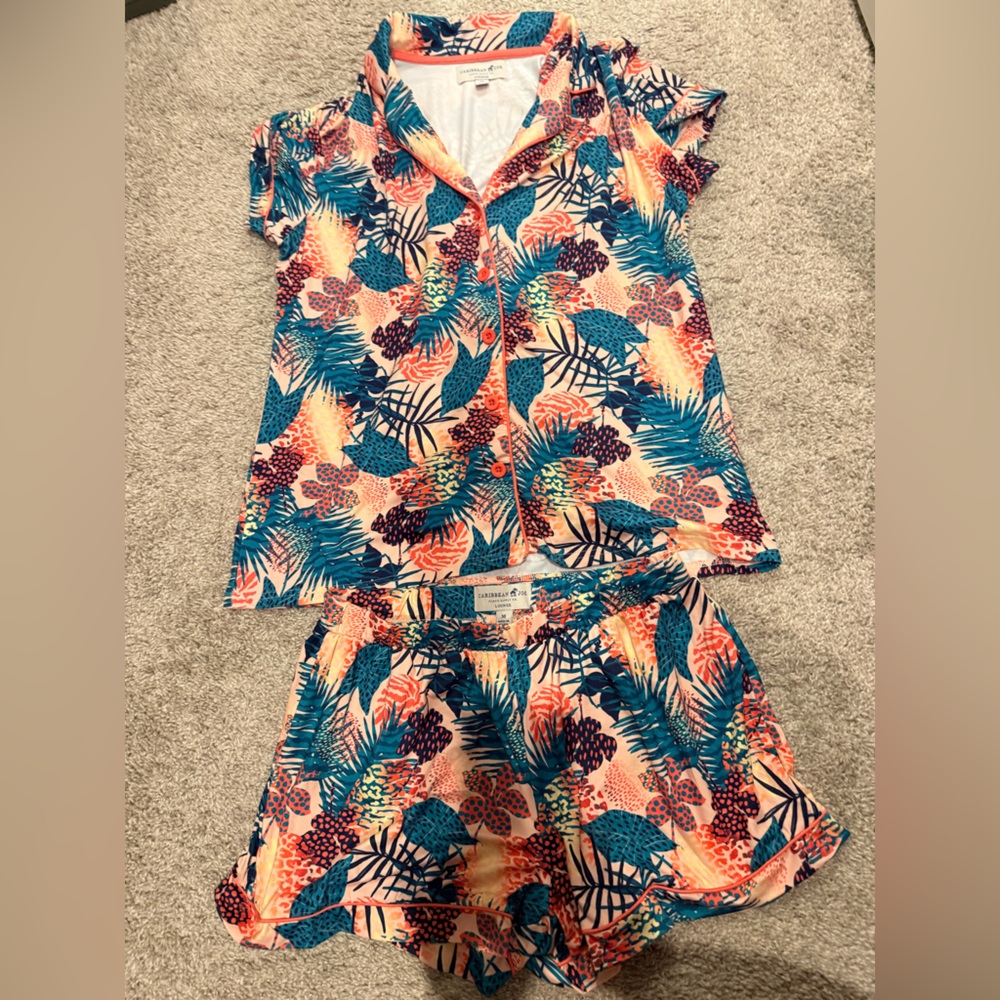 Caribbean Joe Vibrant Leaf Print pajama set